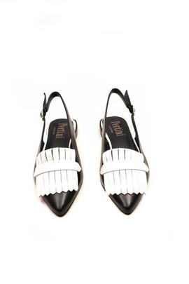 Zapato Pertini abierto talon flecos negro y blanco